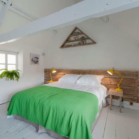 Charming Period Cottage Бат Екстериор снимка